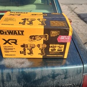 DeWalt XR 3-Tool Combo Kit